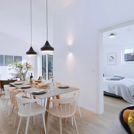 Ferienhaus Amazing In Lembruch-dmmer With 3 Bedrooms, Sauna&wifi